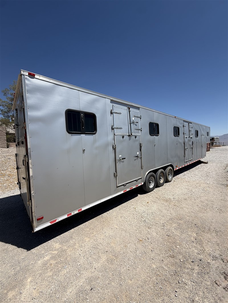 Trailer Photo 7