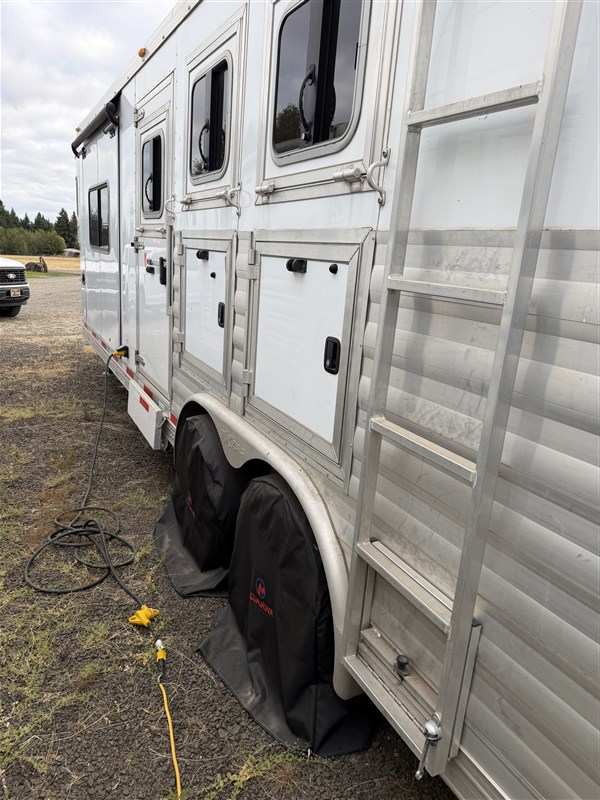 Trailer Photo 2