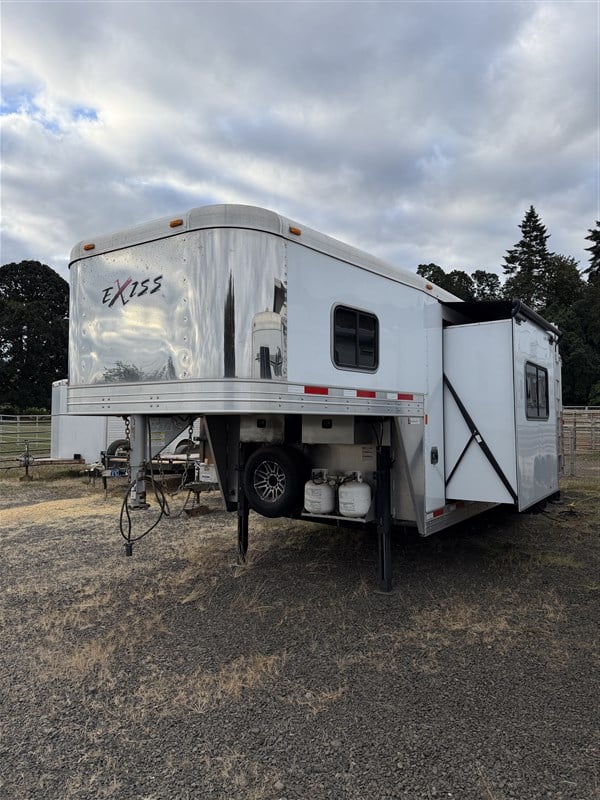 2019 Exiss 8310 Endeavor Glide LQ