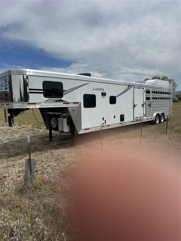 Trailer Photo 3
