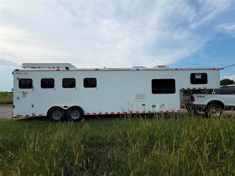 Trailer Photo 2
