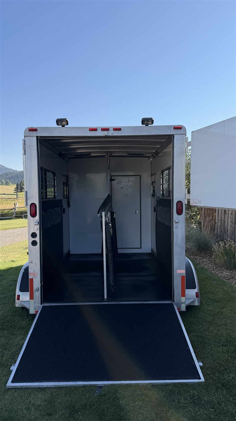 Trailer Photo 2