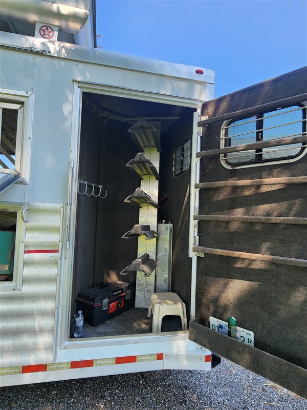Trailer Photo 5