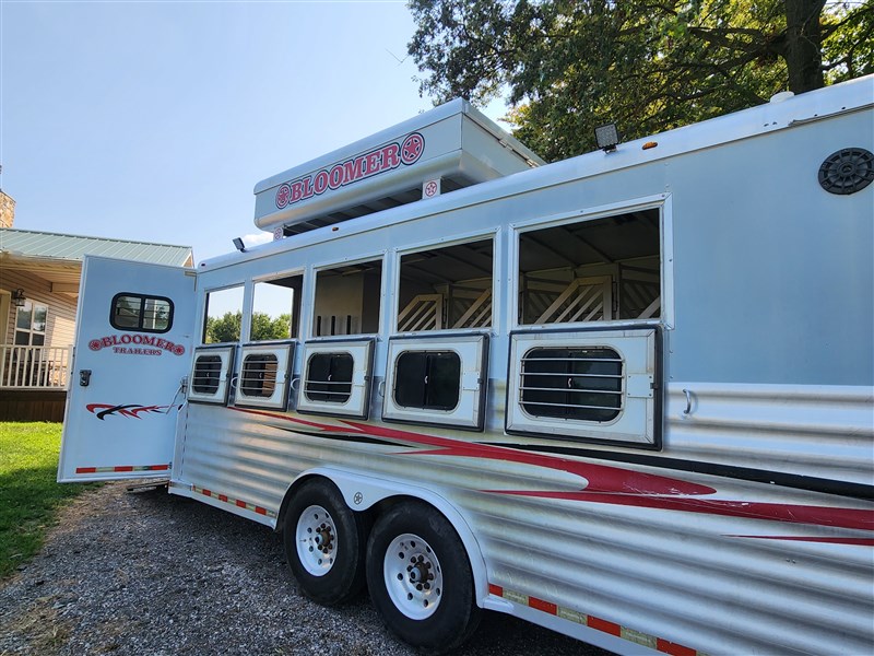 Trailer Photo 3