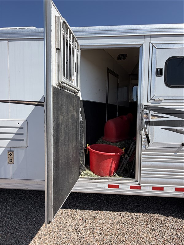Trailer Photo 24