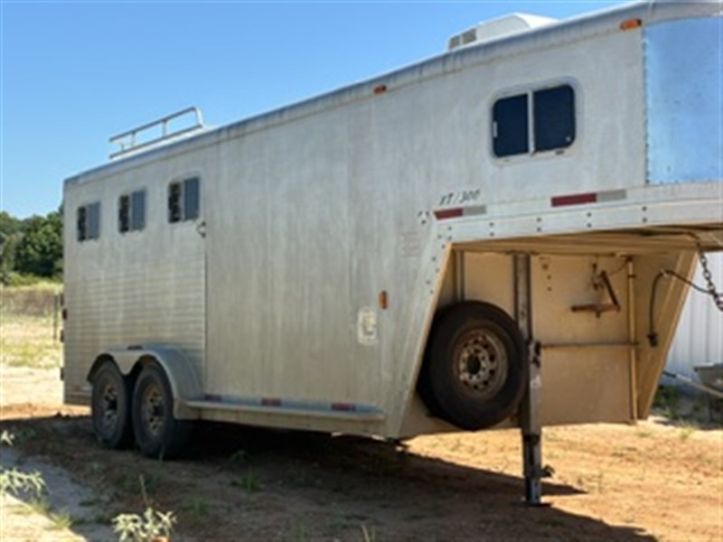 Trailer Photo 2