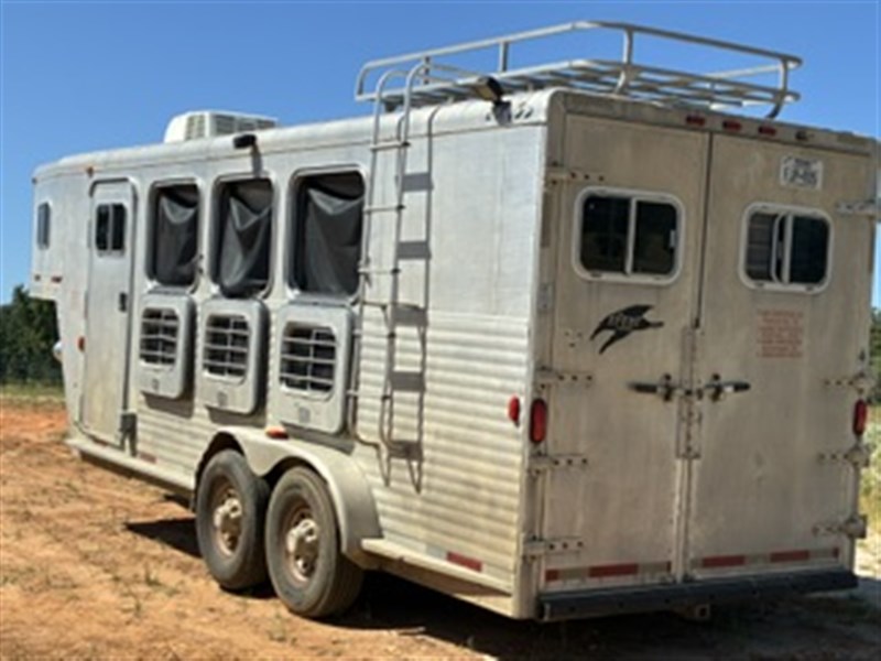Trailer Photo 4