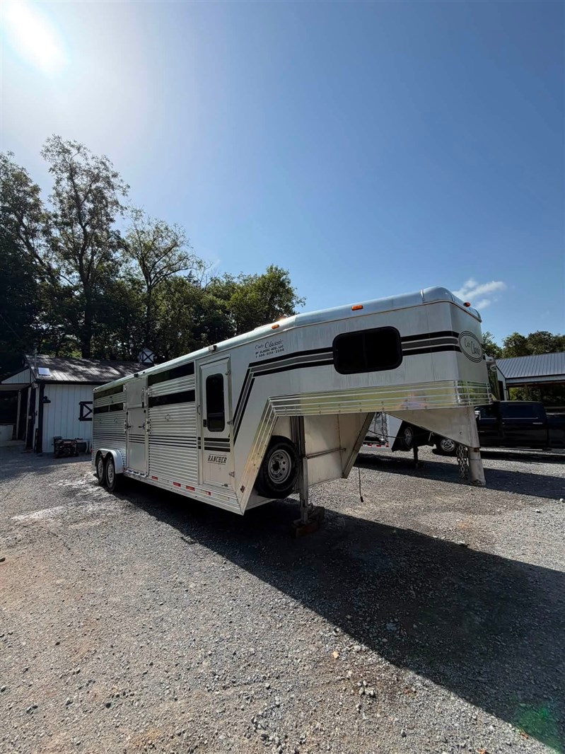Trailer Photo 1