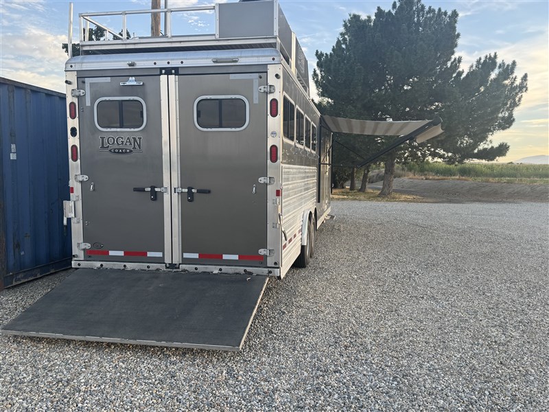 Trailer Photo 3