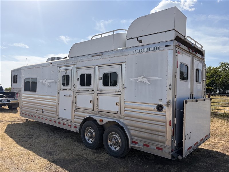 Trailer Photo 1