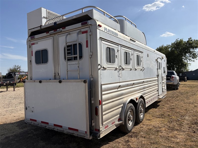 Trailer Photo 5