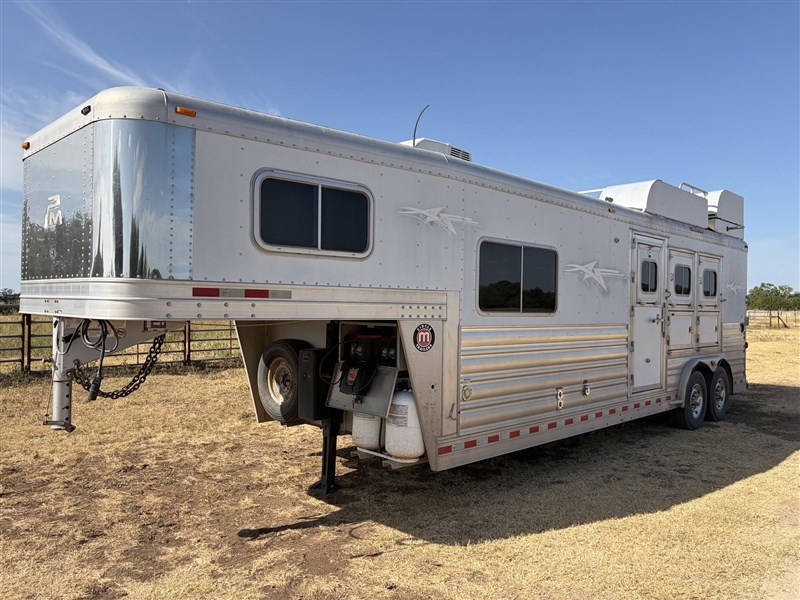 Trailer Photo 2