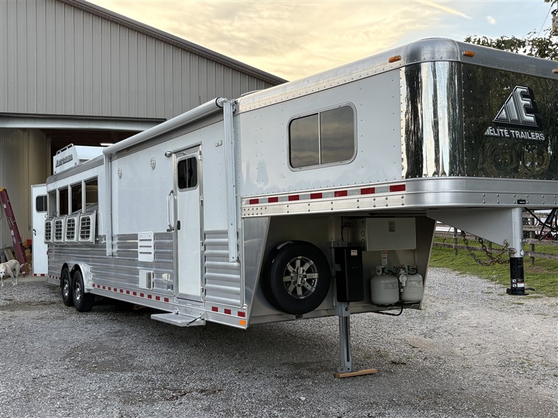 Trailer Photo 8