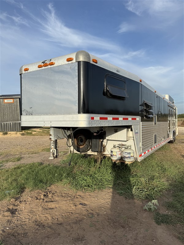 Trailer Photo 18