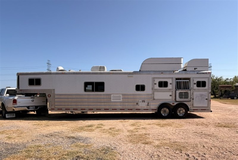 Trailer Photo 2