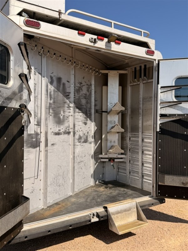 Trailer Photo 29