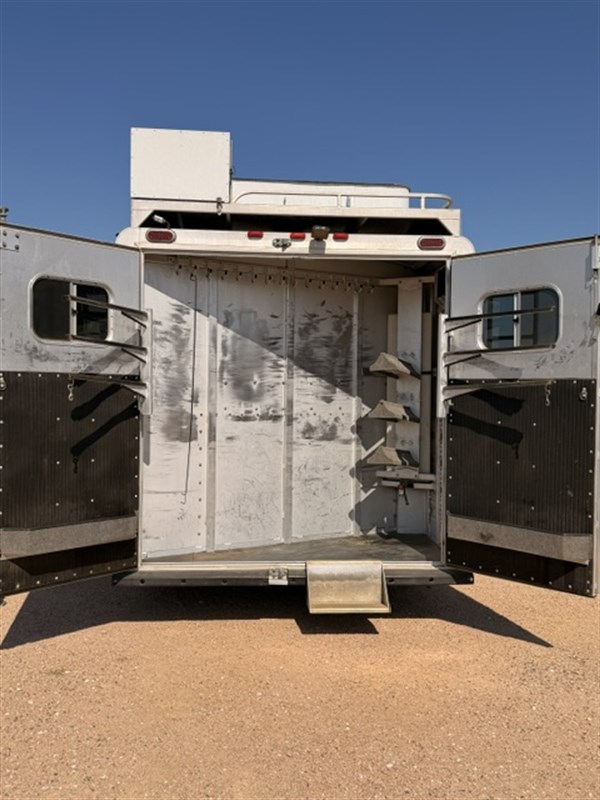 Trailer Photo 3