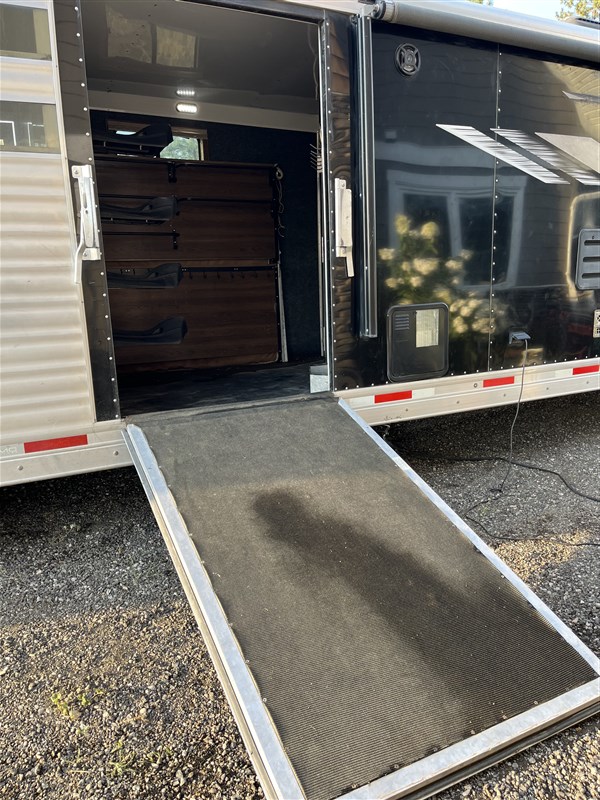 Trailer Photo 18