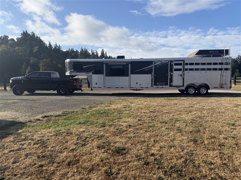 2022 Lakota Charger/ livestock 