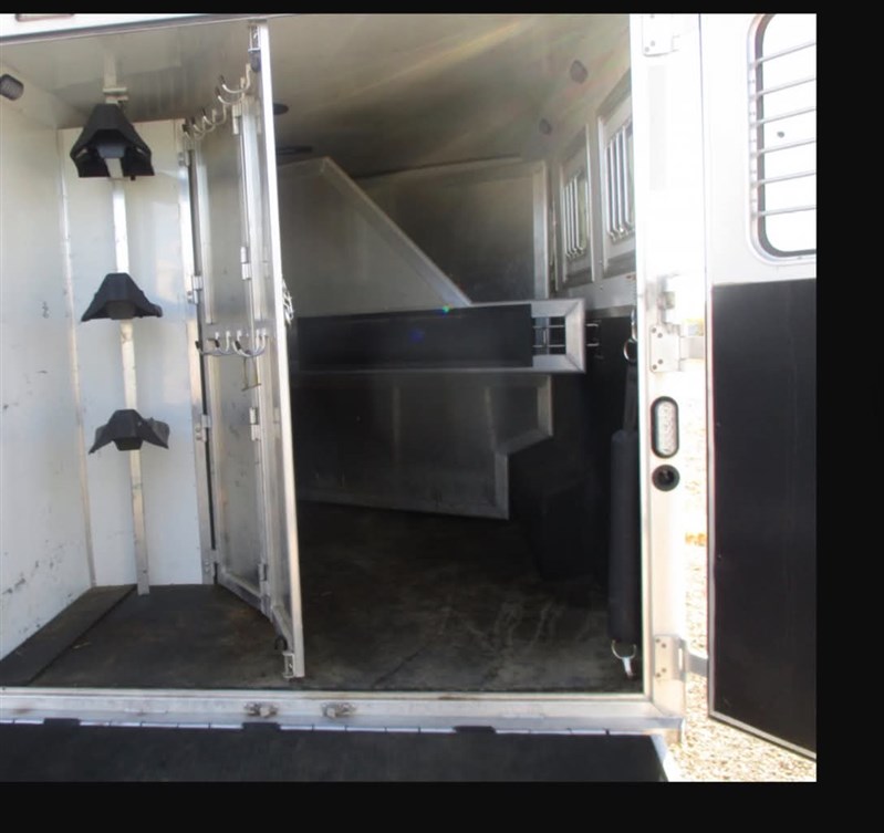 Trailer Photo 13