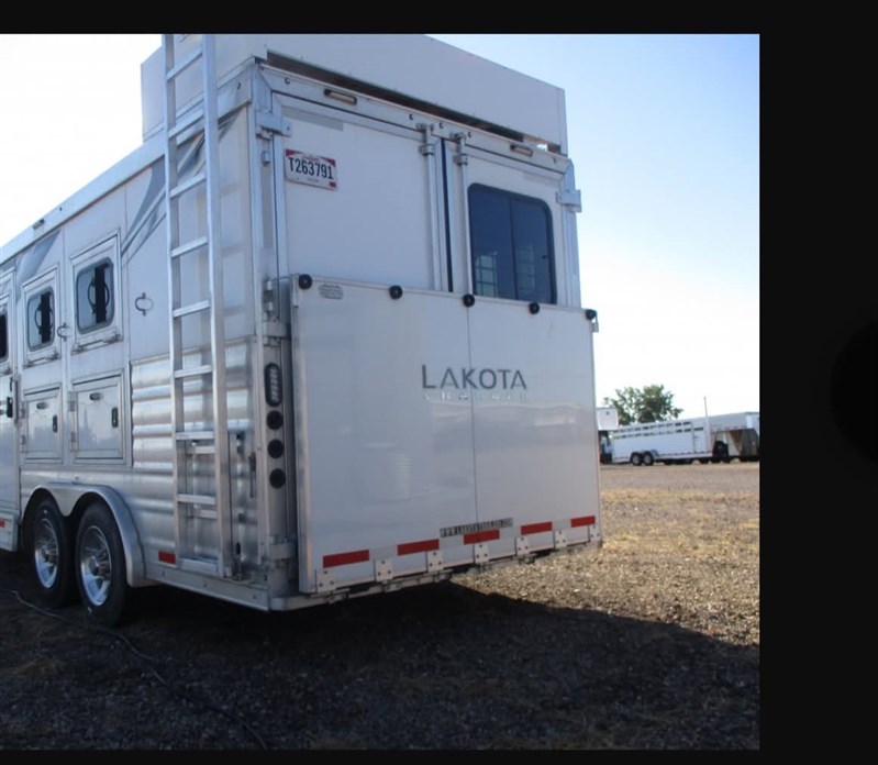 Trailer Photo 2