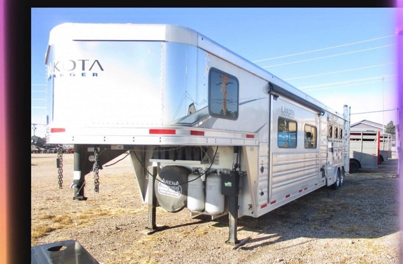 Trailer Photo 1