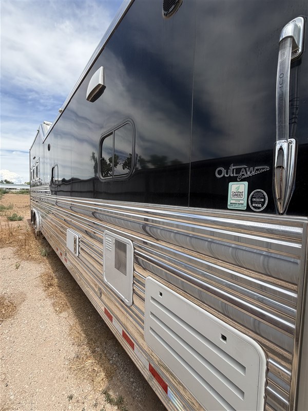 Trailer Photo 7