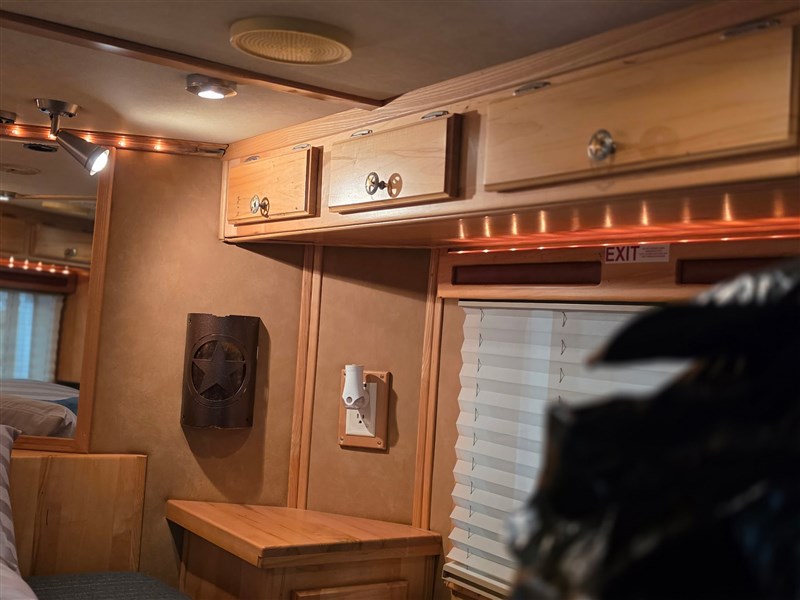 Trailer Photo 18