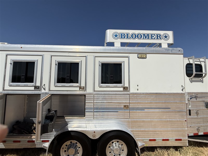 Trailer Photo 4