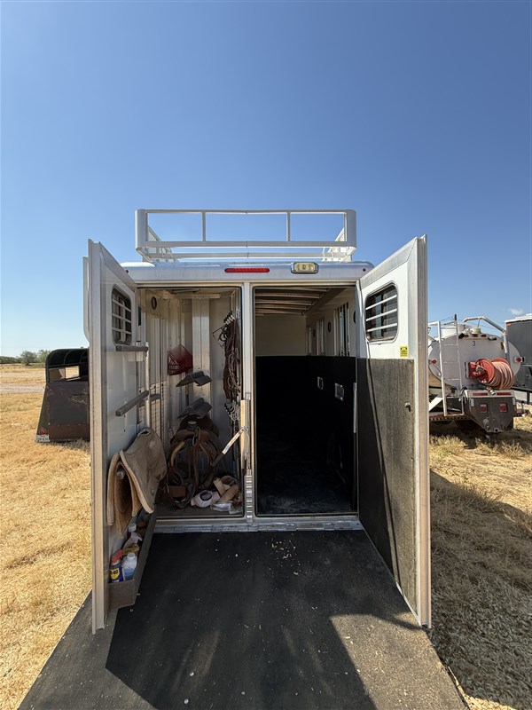 Trailer Photo 5