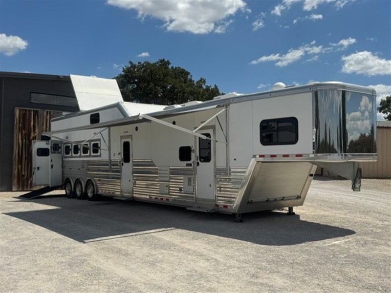 Trailer Photo 10