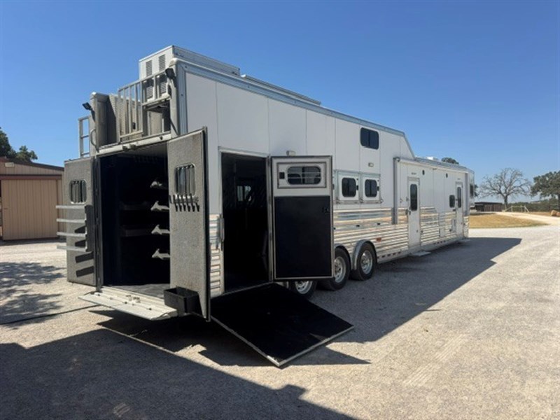 Trailer Photo 8