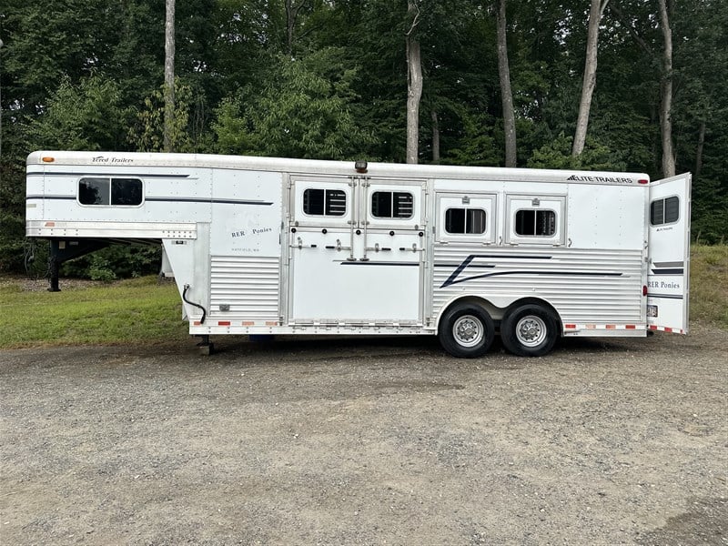 Trailer Photo 1