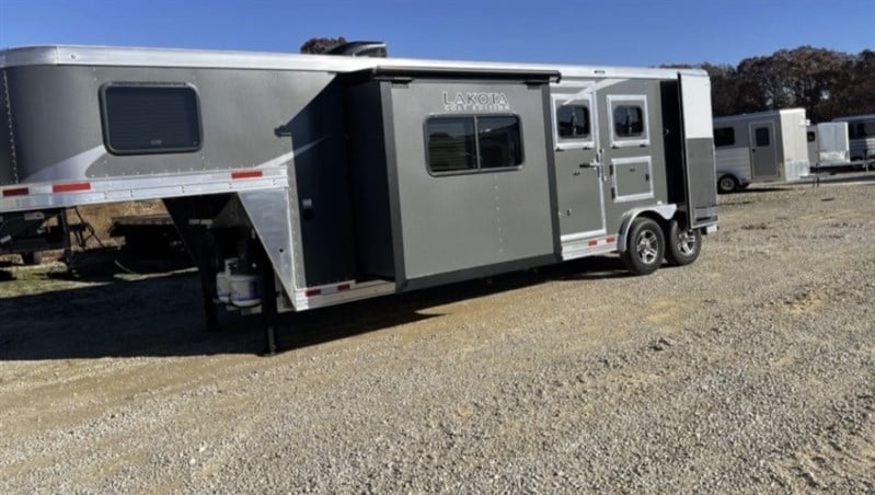 2023 Lakota Colt Edition 