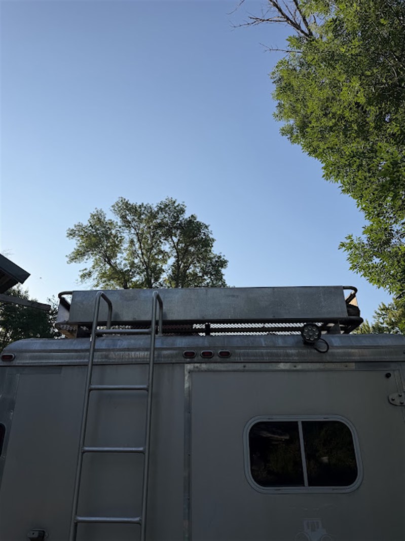 Trailer Photo 10