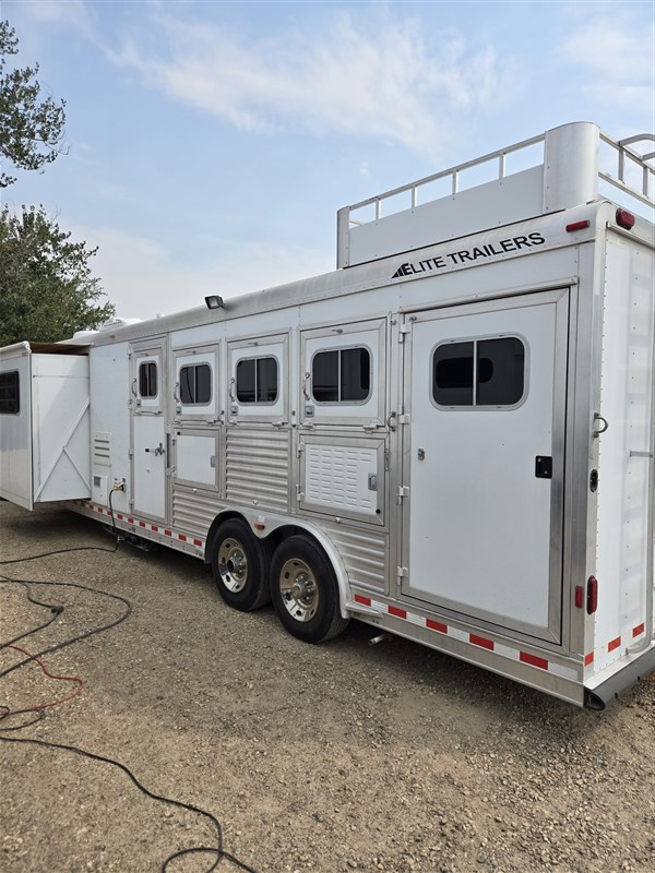 Trailer Photo 19