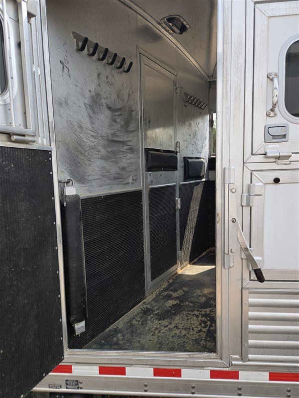 Trailer Photo 23