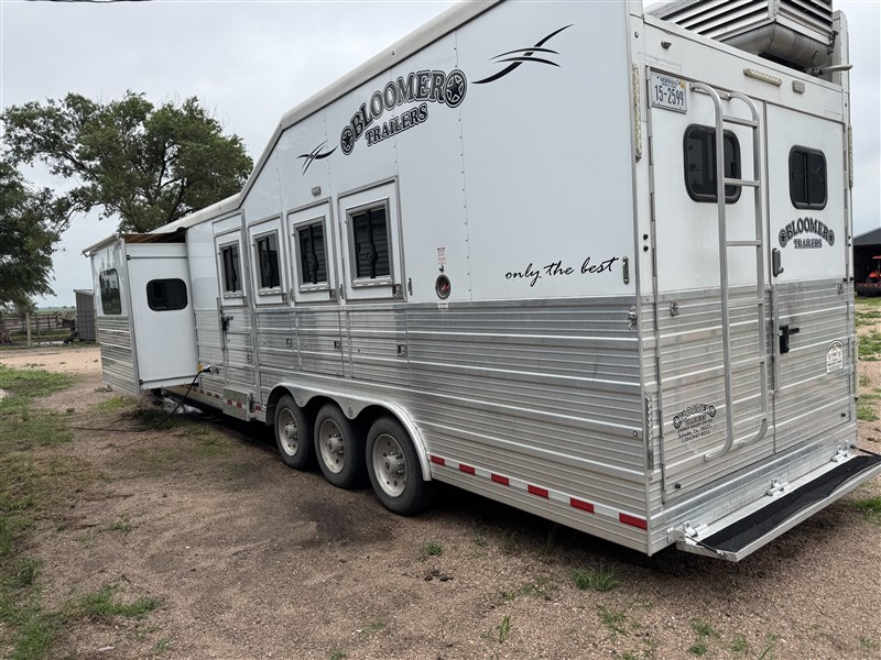 Trailer Photo 3