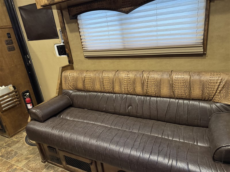 Trailer Photo 8