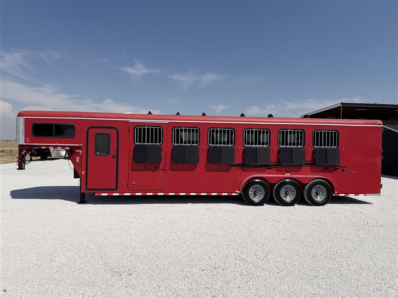 Trailer Photo 3