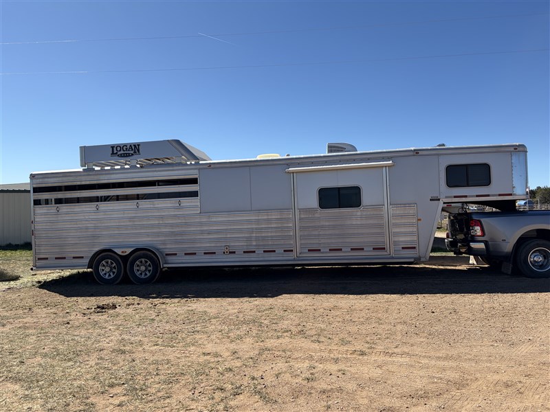 Trailer Photo 2