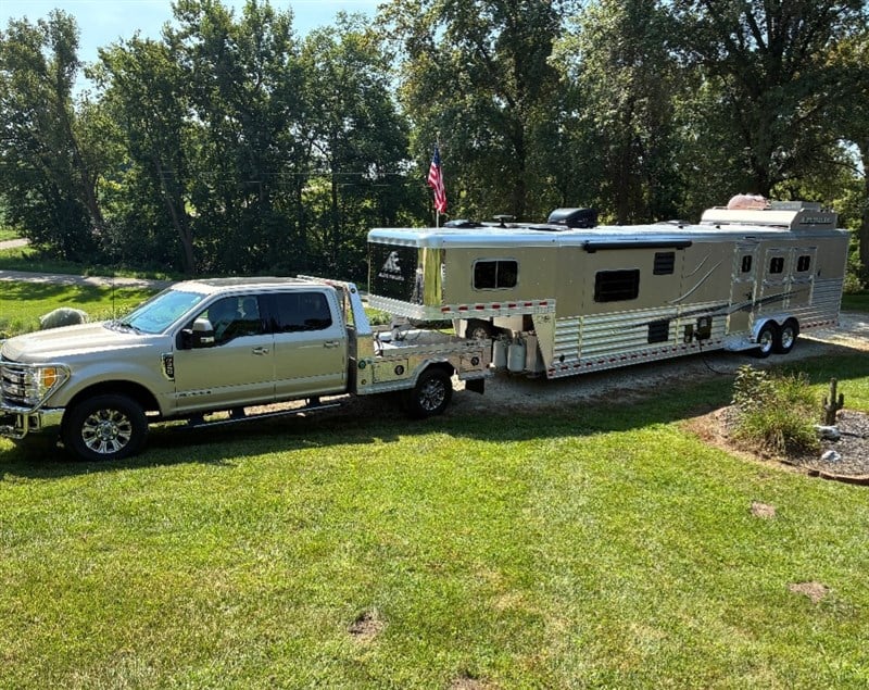 Trailer Photo 2