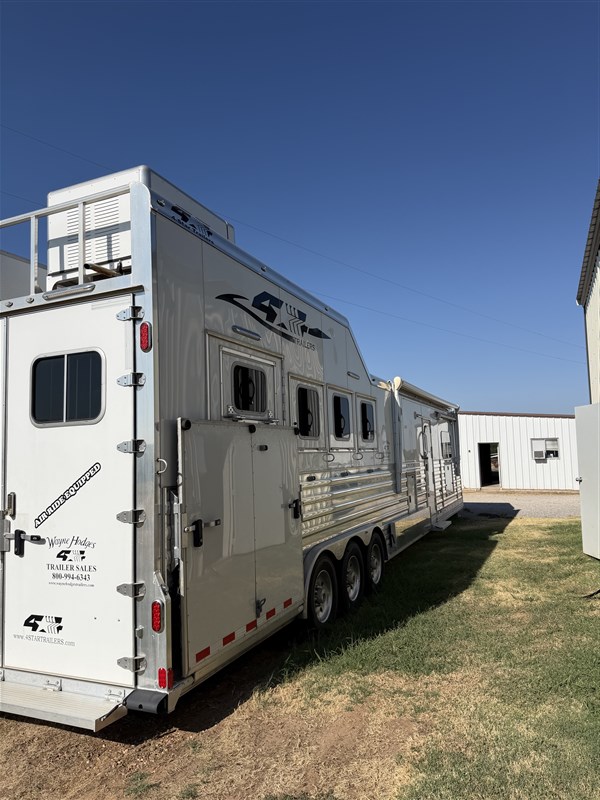 Trailer Photo 17