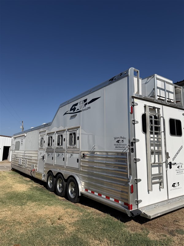 Trailer Photo 18