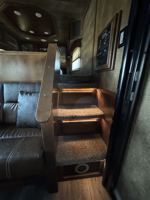 Trailer Photo 15