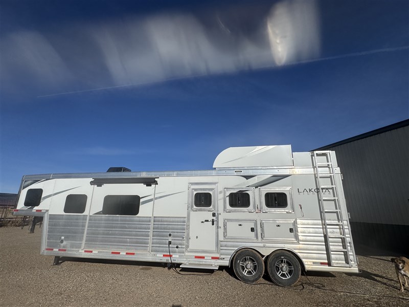 Trailer Photo 3