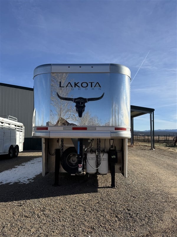 2021 Lakota Big Horn BH8313SR