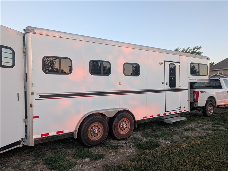 Trailer Photo 8