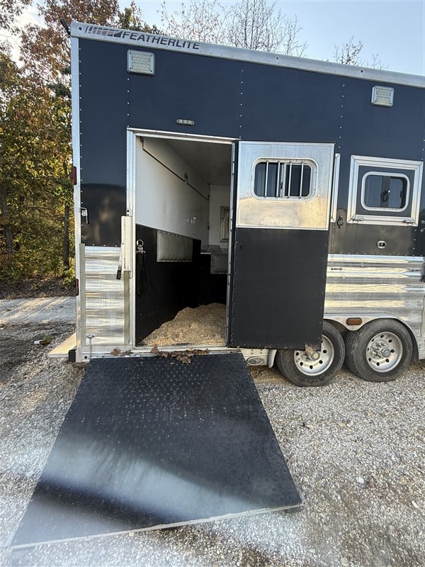 Trailer Photo 7