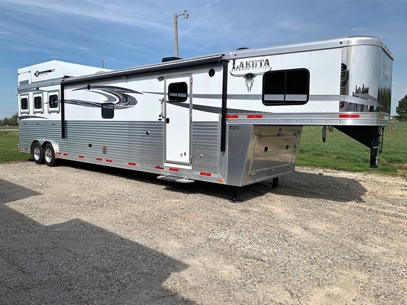 2017 Lakota Bighorn 